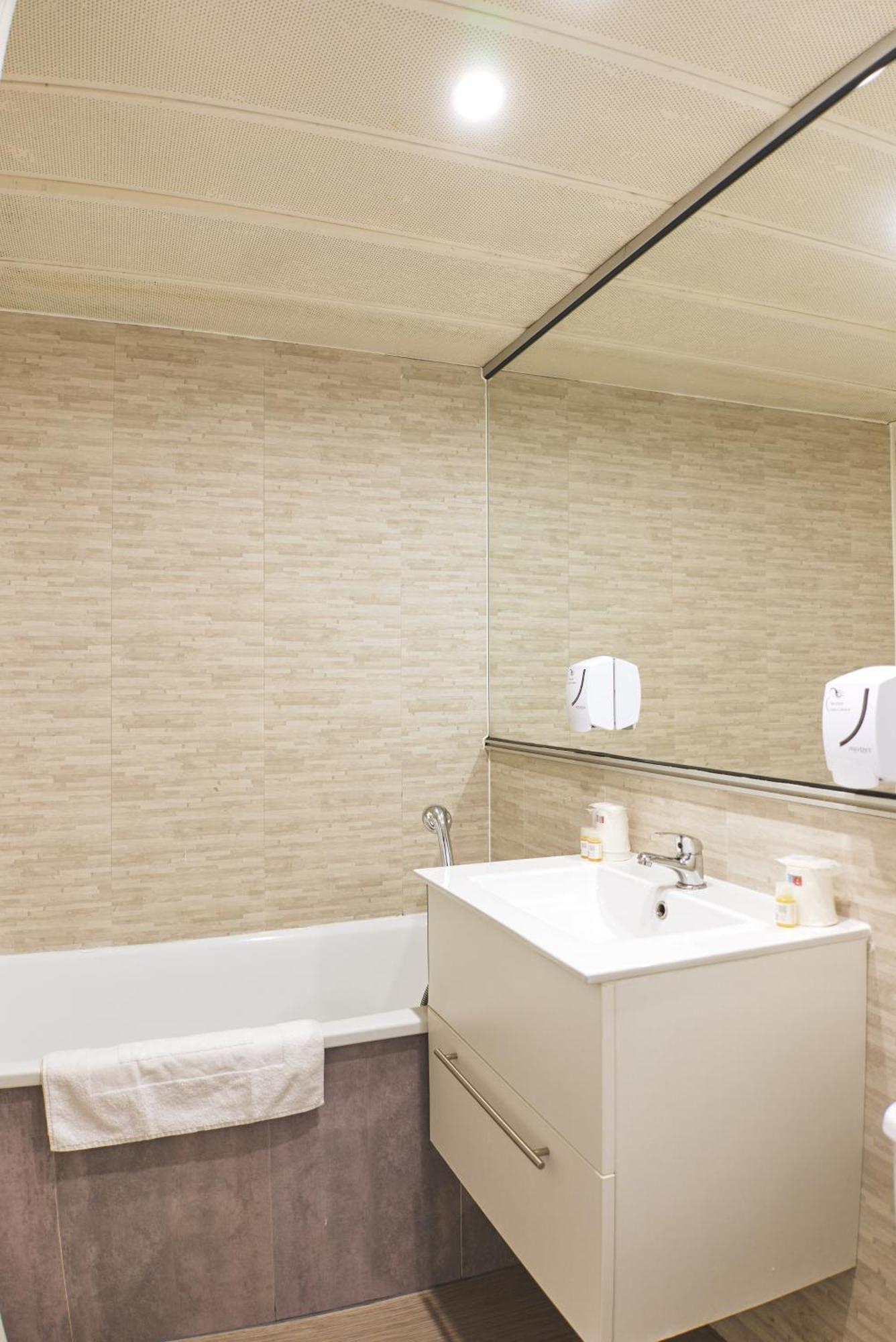 Hotel Les Rives Bleues 라그랑모트 외부 사진
