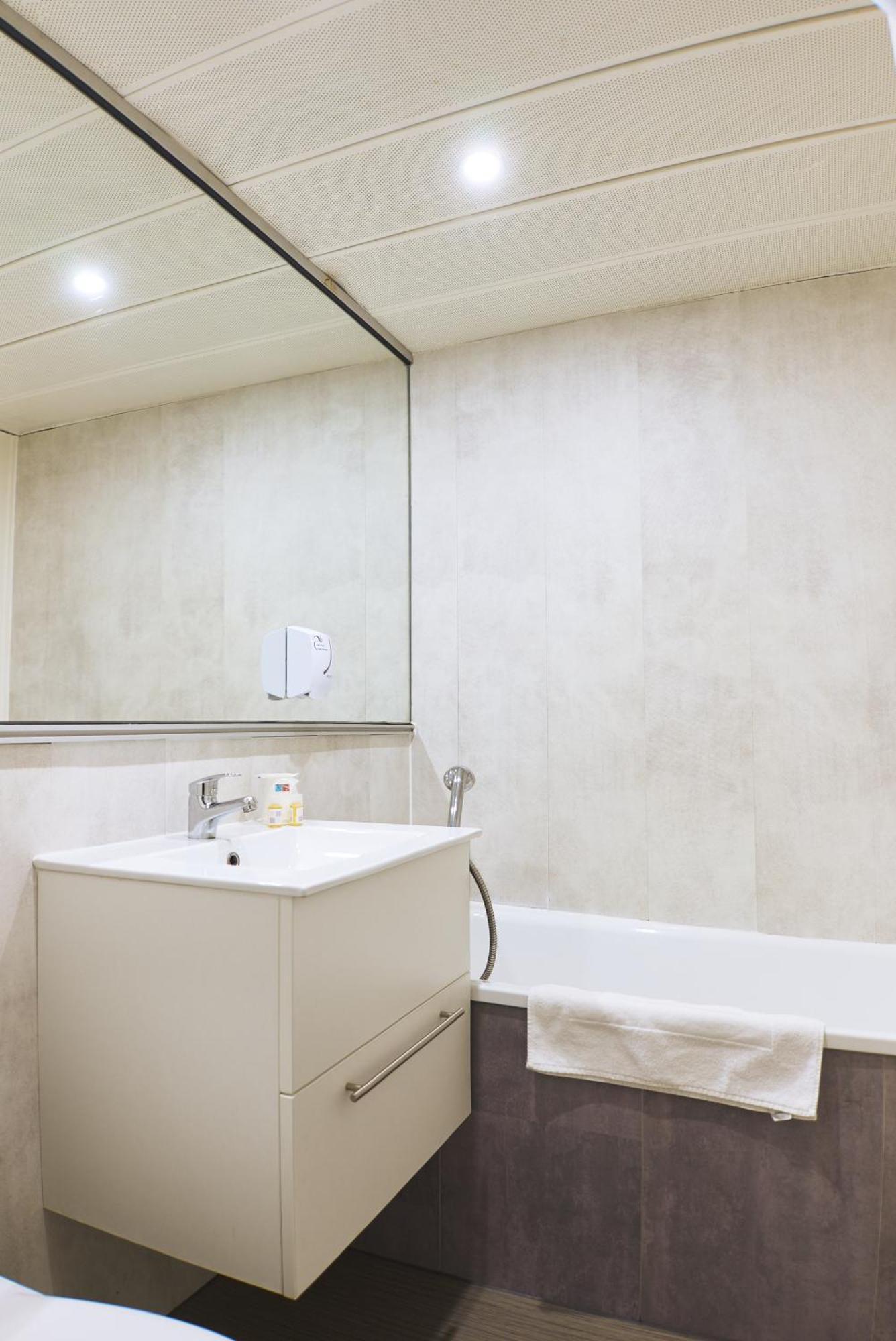 Hotel Les Rives Bleues 라그랑모트 외부 사진